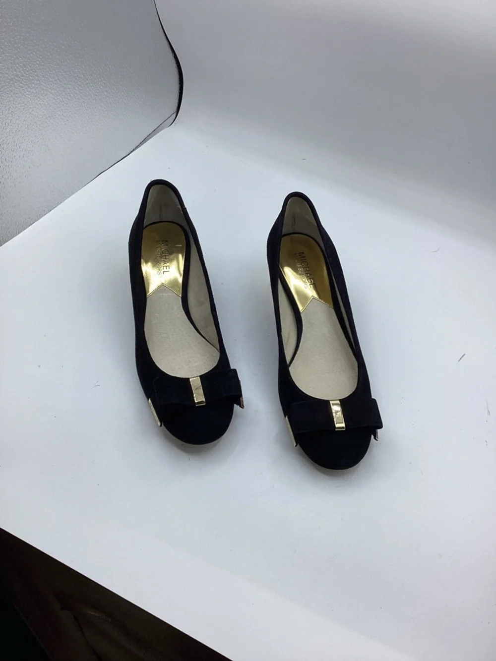 Michael Kors Black Suede Pumps with Gold Heels Women’s size 8